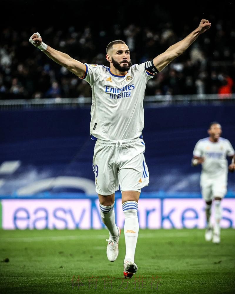 安帅确认本泽马已和皇马续约:下赛季仍是我们的9号 安帅确认本泽马已和皇马续约:下赛季仍是我们的9号